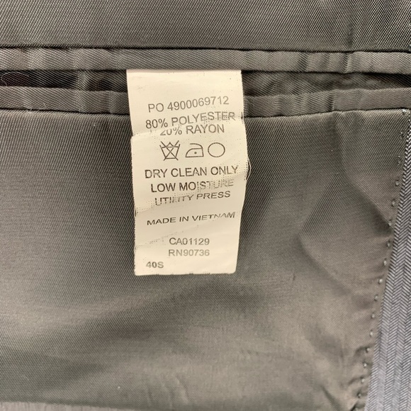 Calvin Klein Men's Sport Coat Blazer Two Button Gray Herringbone Poly Blend 40S - Picture 7 of 8